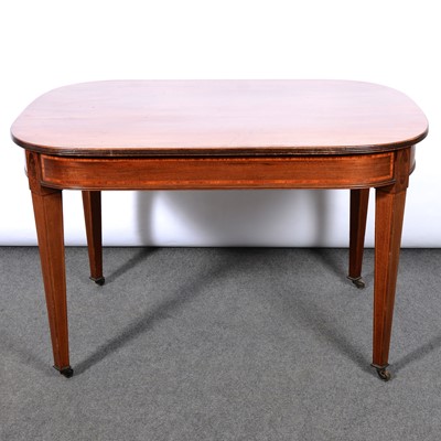 Lot 454 - Late Victorian mahogany centre table