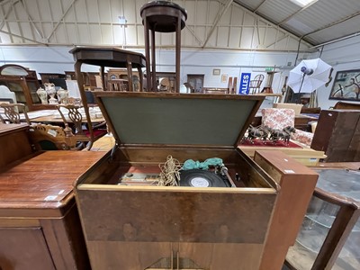 Lot 422 - Art Deco radio cabinet, converted