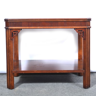 Lot 497 - Modern mahogany coffee table