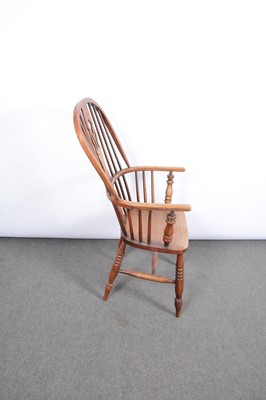 Lot 195 - Victorian elm and ash Windsor chair
