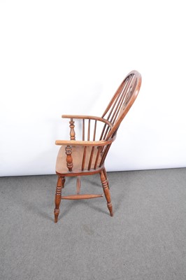 Lot 195 - Victorian elm and ash Windsor chair