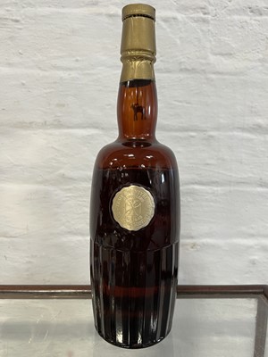 Lot 352 - Old Angus, Blended Scotch Whisky Liqueur, Train & McIntyre