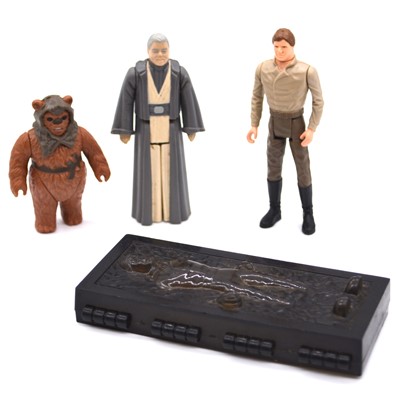 Lot 395 - Three Star Wars original last 17 action figures including Han Solo in Carbonite Chamber