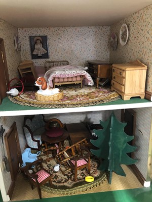 Lot 12 - Large dolls house