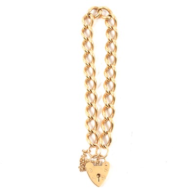 Lot 172 - A 9 carat yellow gold curb link bracelet.