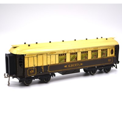 Lot 111 - Three Hornby O gauge model railways passenger coaches Pullman 'Alberta' 'Loraine'