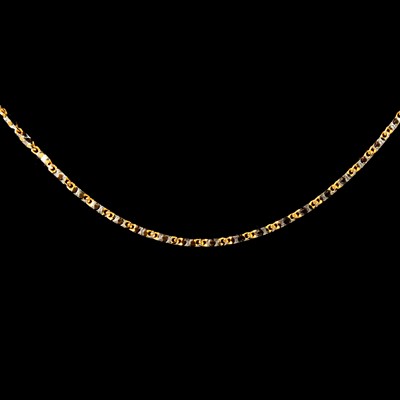 Lot 203 - A yellow and white metal neck chain marked 750.