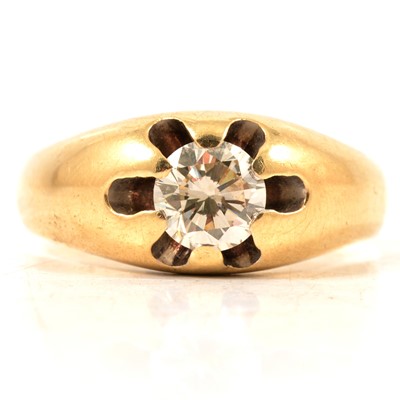 Lot 10 - A diamond solitaire ring in a gentleman's mount.