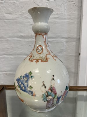 Lot 54 - Chinese export vase, possibly Qianlong.