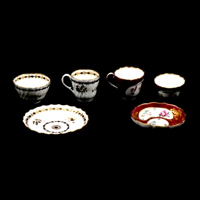 Lot 119 - A Chelsea 'Gold Anchor' porcelain trio and a Worcester trio