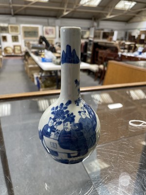 Lot 6 - Small Chinese porcelain bottle vase