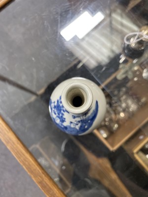 Lot 6 - Small Chinese porcelain bottle vase