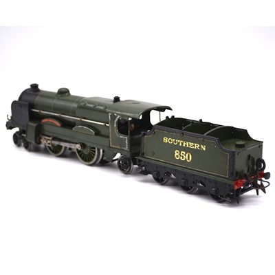 Lot 122 - Hornby O gauge electric locomotive and tender, E320 Southern 4-4-2 'Lord Nelson'