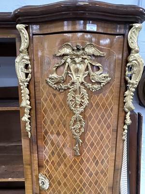 Lot 524 - French kingwood and ormolu mounted vitrine