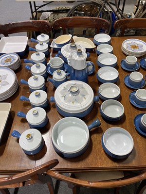 Lot 89 - Quantity of Denby pottery tableware