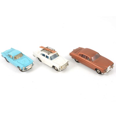 Lot 264 - Tri-ang Spot-on models, three including Austin A60 Cambridge