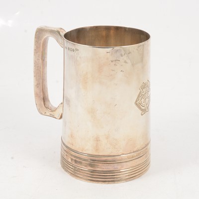 Lot 290 - Silver tankard