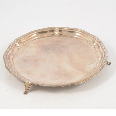 Lot 286 - Silver salver