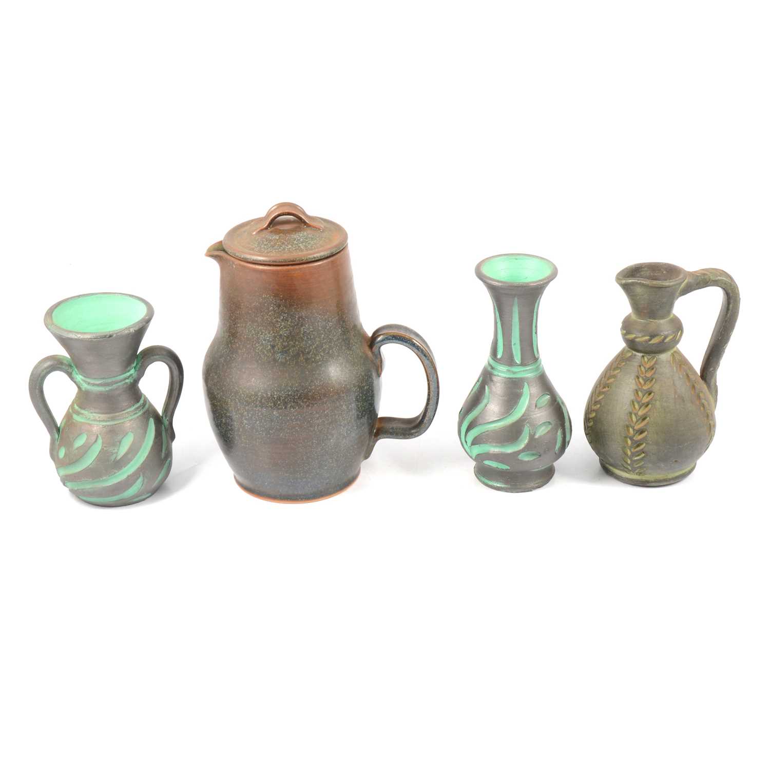 Lot 15 - Small selection of Studio ceramics.