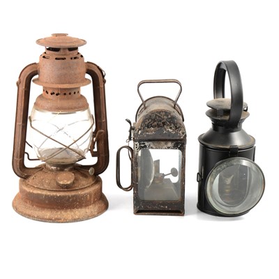 Lot 161 - Collection of lamps