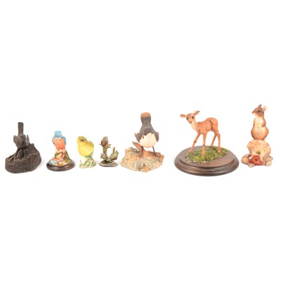 Lot 21 - Eighteen animal and bird figurines.