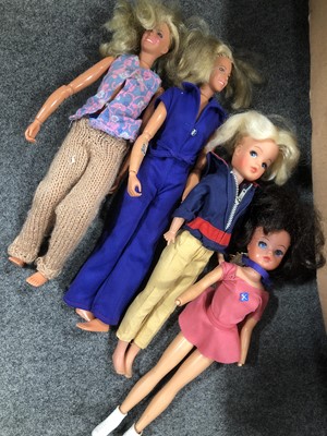Lot 195 - Figures, dolls and toys, including Sindy dolls, Bionic Man and Woman etc