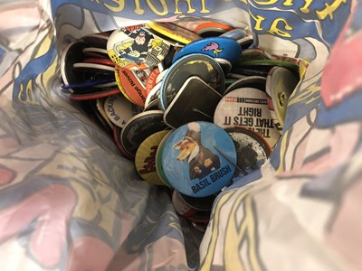 Lot 195 - Figures, dolls and toys, including Sindy dolls, Bionic Man and Woman etc