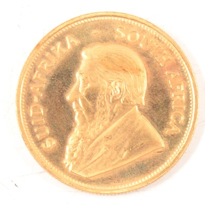 Lot 330 - South Africa, gold Krugerrand coin, 1981.