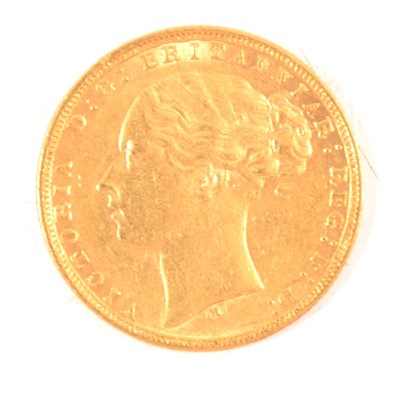 Lot 321 - Victoria, gold Sovereign coin, 1876