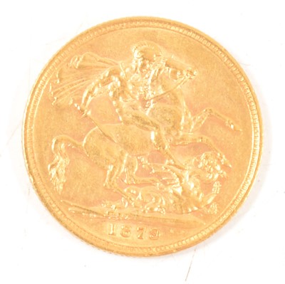 Lot 318 - Victoria, gold Sovereign coin, 1879