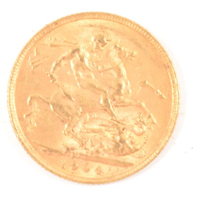 Lot 315 - Edward VII, gold Sovereign coin, 1904.