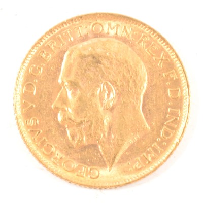 Lot 309 - George V, gold Sovereign coin, 1911.