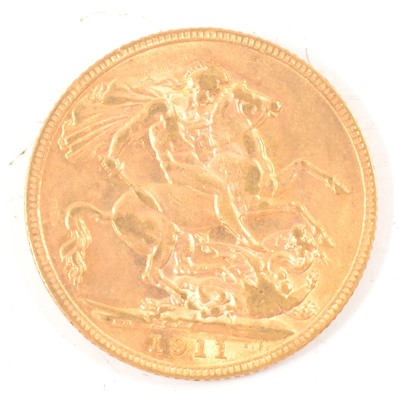 Lot 308 - George V, gold Sovereign coin, 1911.