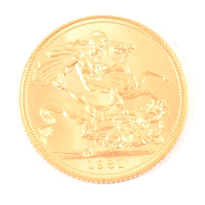 Lot 269 - Elizabeth II, gold Sovereign coin, 1981.