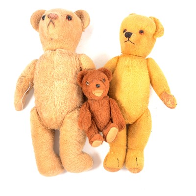 Lot 183 - Three mid-century jointed teddy bears, smaller brown bear is straw filled