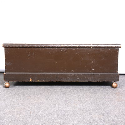 Lot 475 - Painted pine blanket box