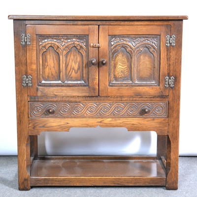 Lot 381 - Reproduction oak cupboard