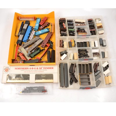 Lot 535 - N gauge model railways, a collection to including Bachman Northern 4-8-5 & 52' tender etc