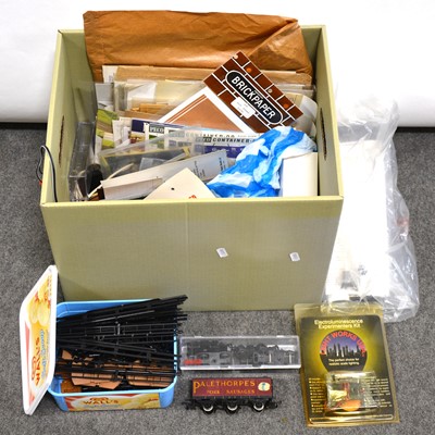 Lot 86 - Model railway scenery kits, parts, accessories, one box of N gauge and OO gauge  etc