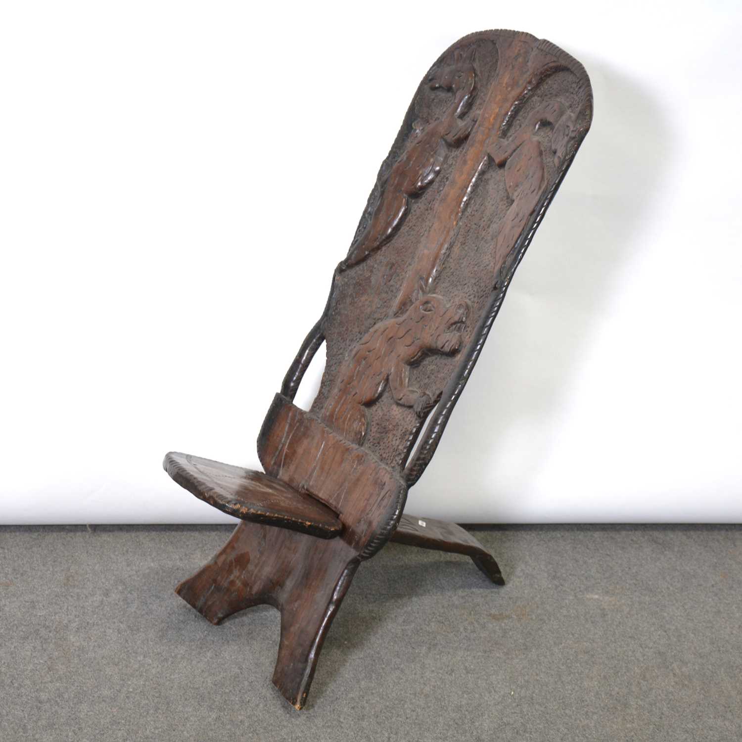 Lot 458 - African carved hardwood birthing chair