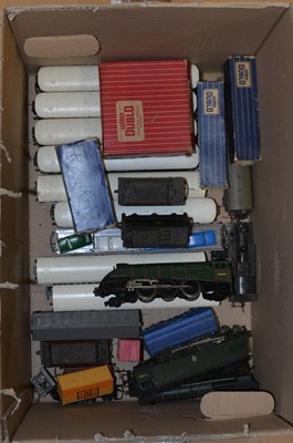 Lot 81 - OO gauge model railways, one box of loose items, mostly Hornby Dublo and Tri-ang