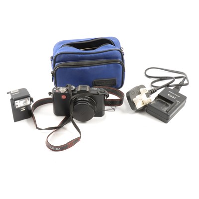Lot 124 - Leica D-Lux 5 digital camera, with charger.