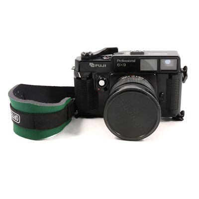 Lot 126 - Fuji Professional Rangefinder camera, GW690 II, 6x9