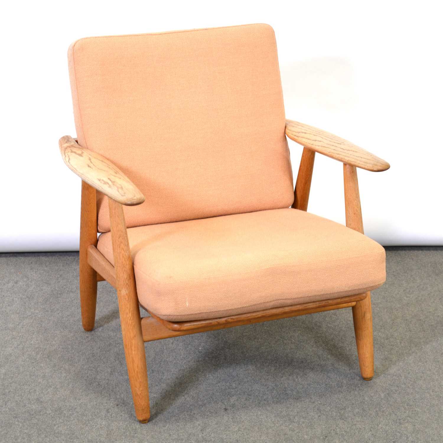 Lot 50 - Mid-Century Danish lounge chair, designed by Hans Wegner for Getama
