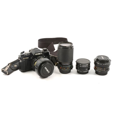 Lot 102 - Minolta X700 SLR film camera, fitted with a Minolta 35-70mm lens etc