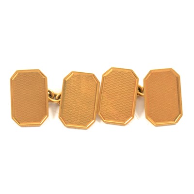 Lot 263 - A pair of 18 carat yellow gold chain link cufflinks.