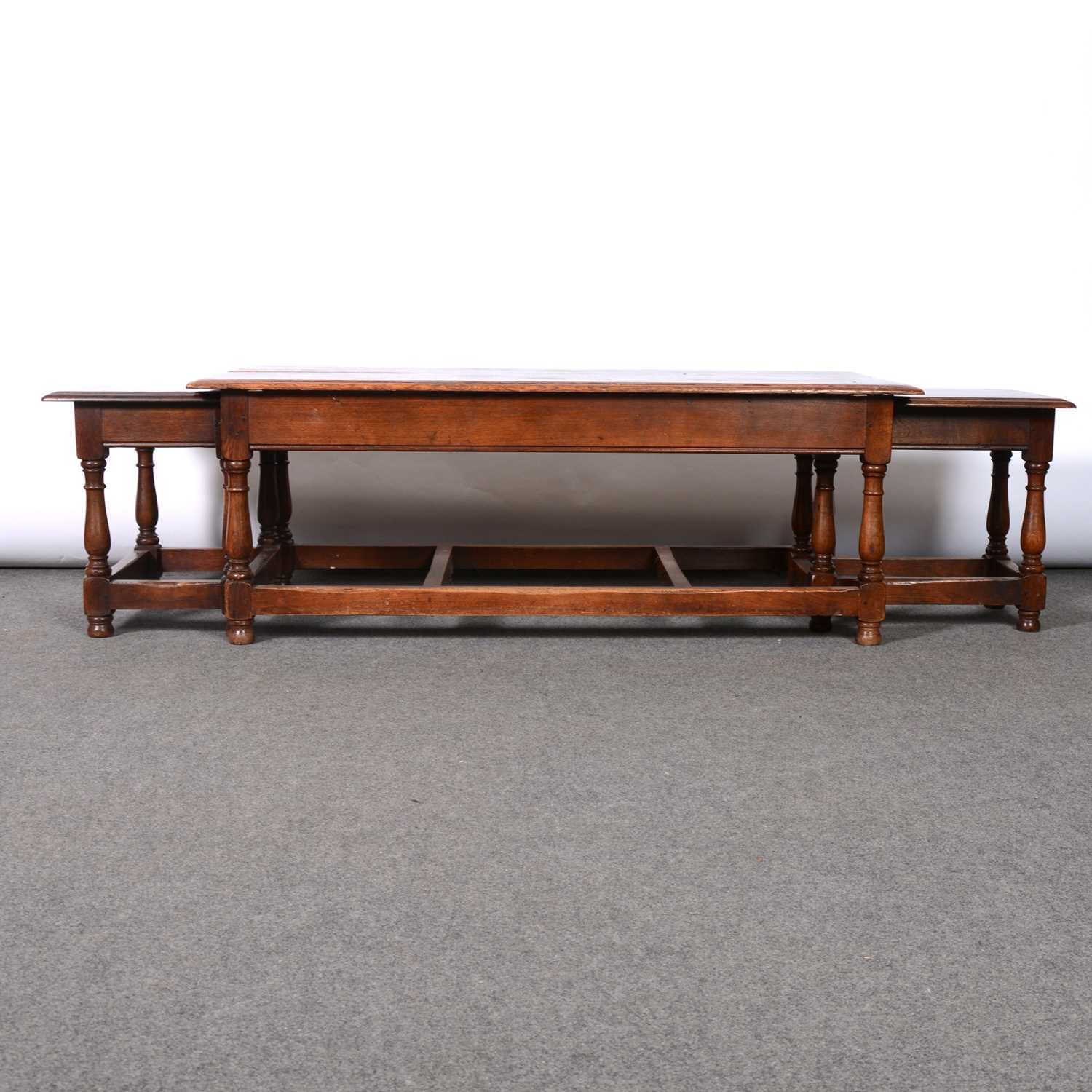 Lot 454 A joined oak coffee table,