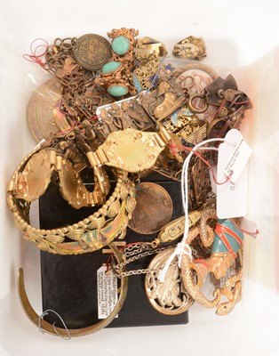 Lot 467 - Pseudo-Egyptian Tutankhamun  inspired yellow and copper coloured metal jewellery, 1930’s and later.