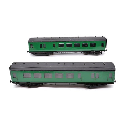 Lot 28 - Gauge 1 / G gauge model railway passenger coaches, two including electric powered coach