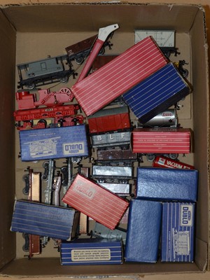 Lot 79 - Thirty-five Hornby Dublo and others OO gauge model railway, some boxed.